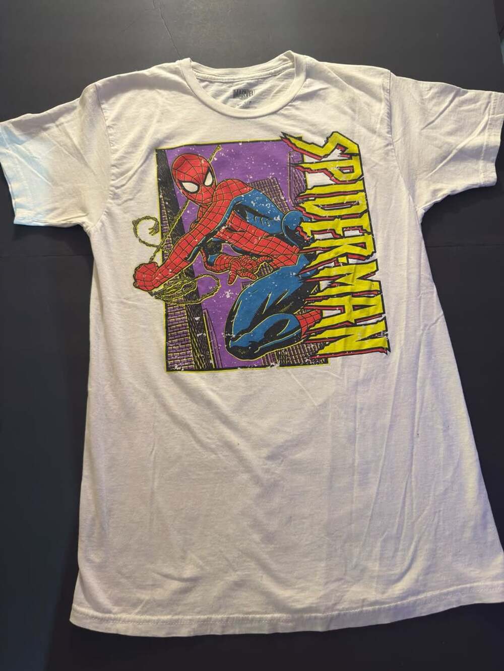 Mad Engine vintage Marvel Spider-Man Graphic T-Shirt